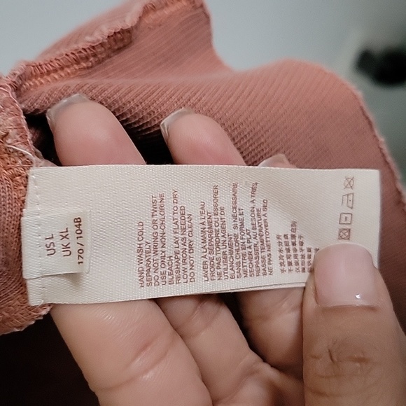 Free People| High Low hoodie Size L - Picture 9 of 9